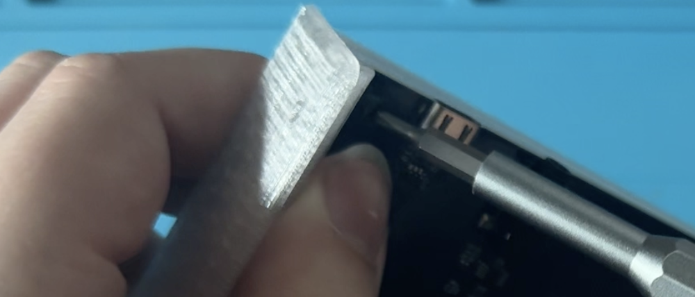 Touchord PCB screwing